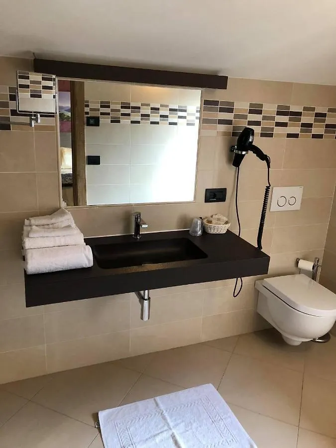 Hotel Berlinghera Сорико 2*,